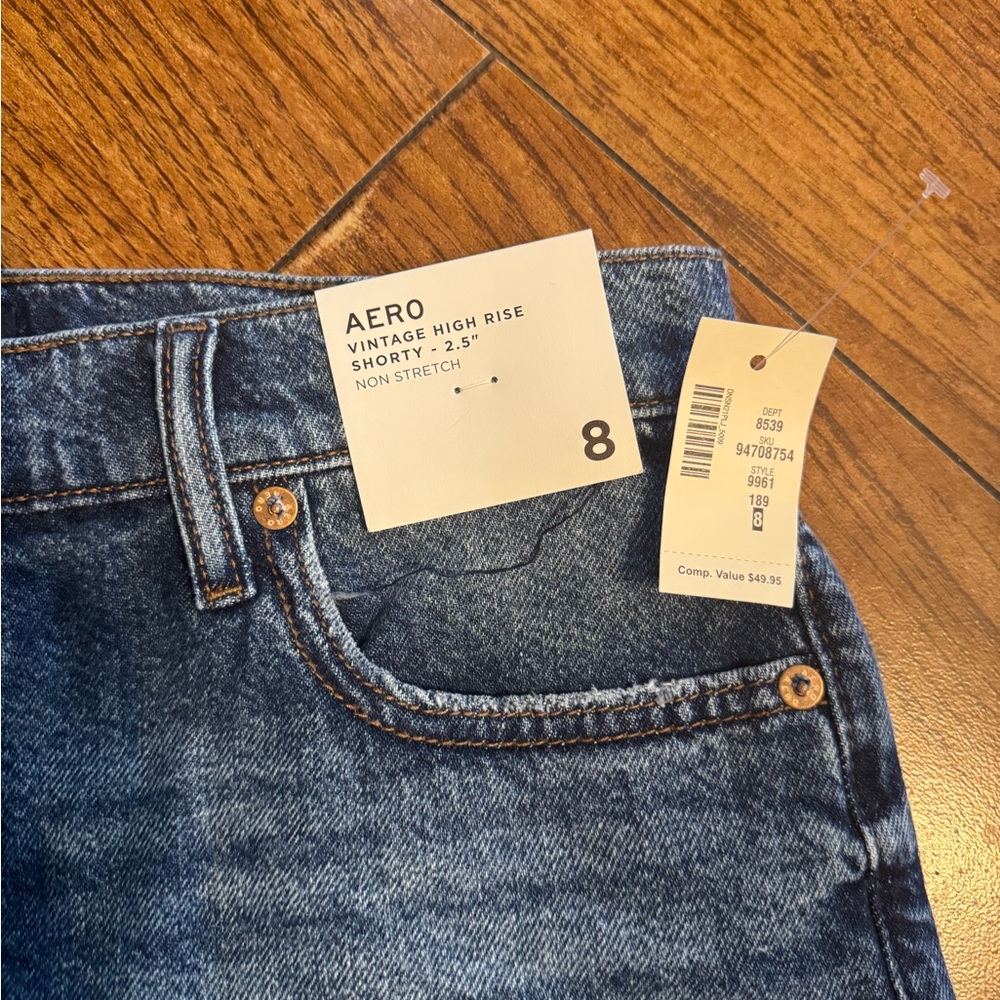 NWT Womens AERO Jean shorts - Picture 3 of 4
